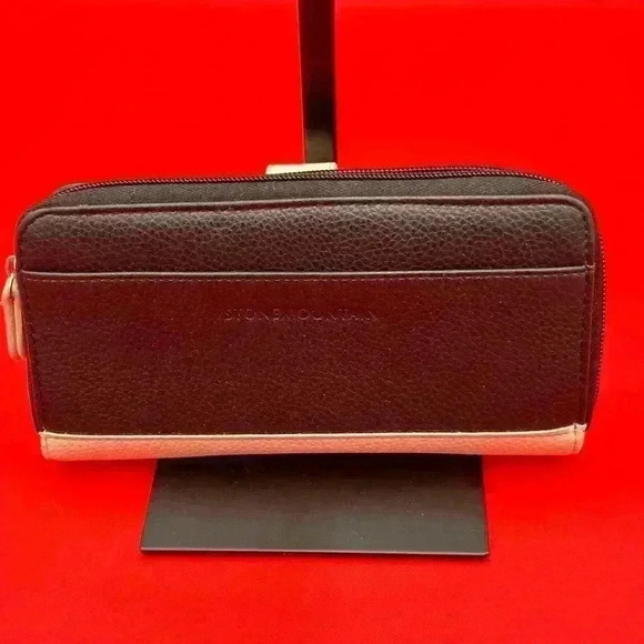 Stone Mountain USA Womans Black And Cream Faux Leather Wallet with Zipper & Snap - Picture 3 of 13